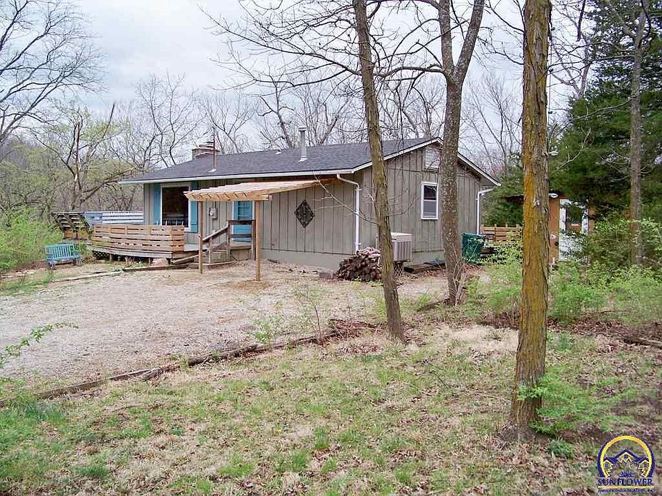 8223 Oak Point Rd Ozawkie, KS, 66070 Apartments for Rent Zillow