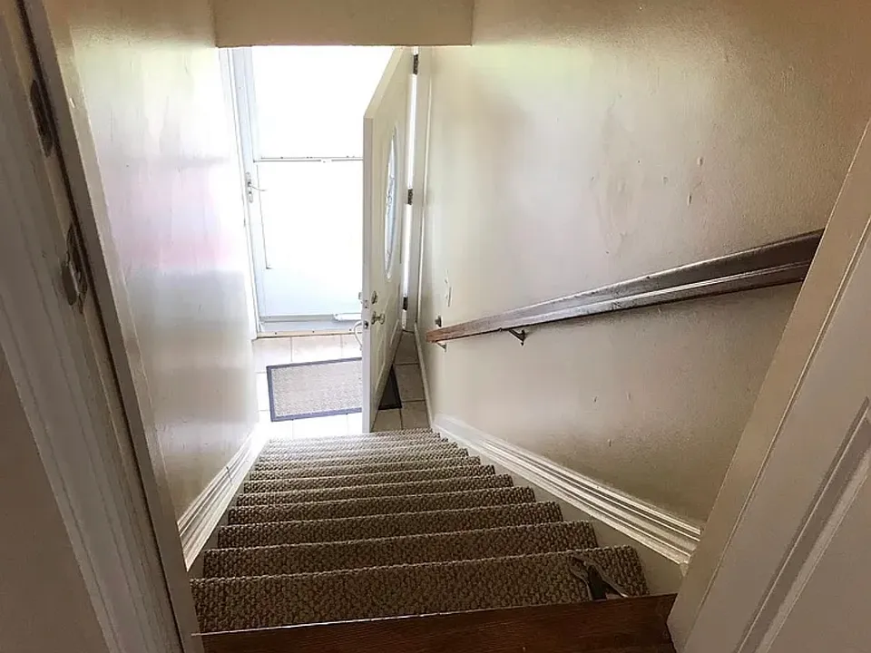 13 Hallock St #2