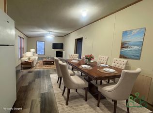 22 King George Iii Dr, Flint, MI 48507