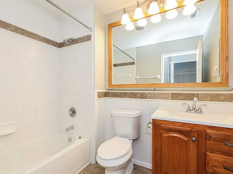 12640 Ashmore Green Dr S — Photo 15