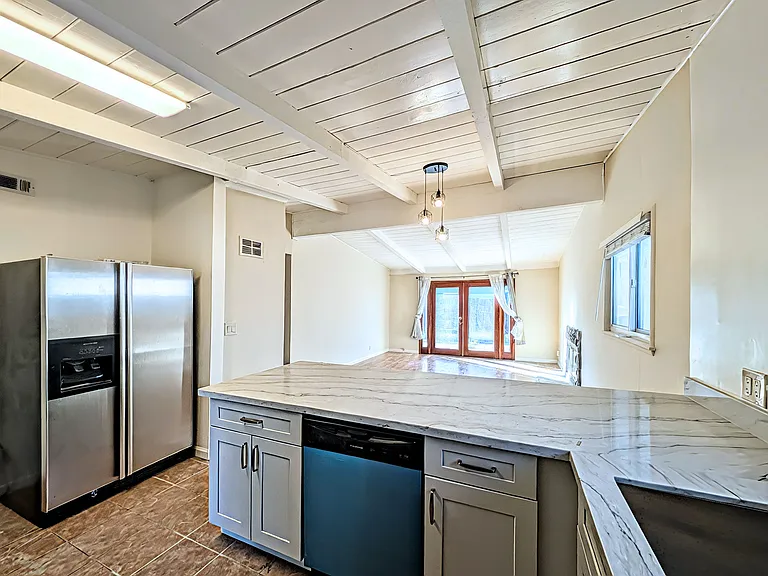 3793 Yorktown Rd — Photo 12