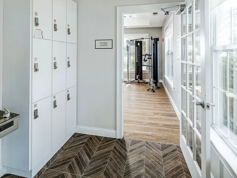 eaves Wilmington gym lockers