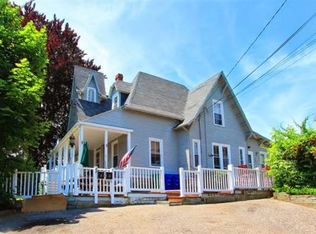 24 Jackson Ter, Newton, MA 02458