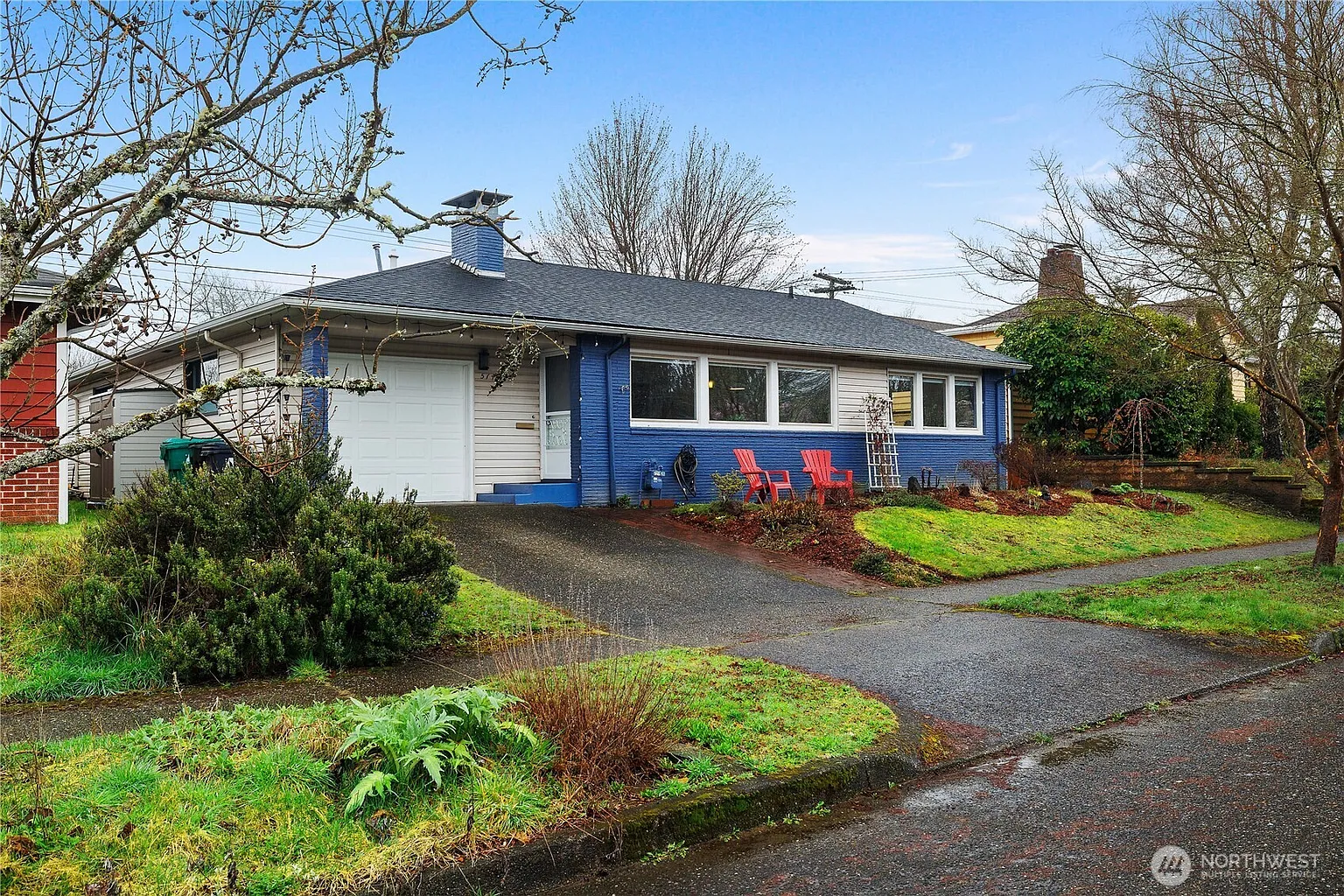 514 Milroy Street SW photo 1
