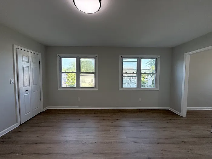 40 Eisenhower Dr — Photo 33