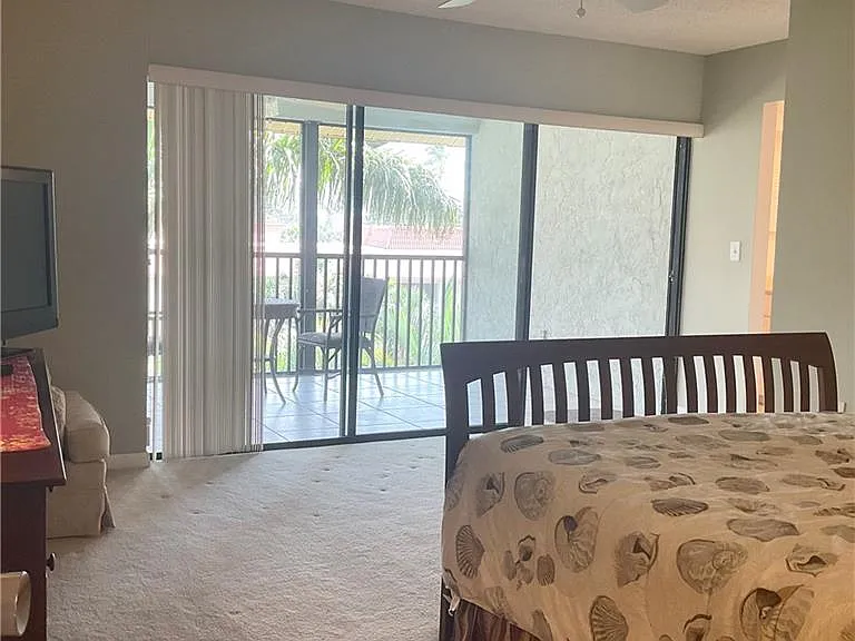 1165 Clam Ct #7 — Photo 18