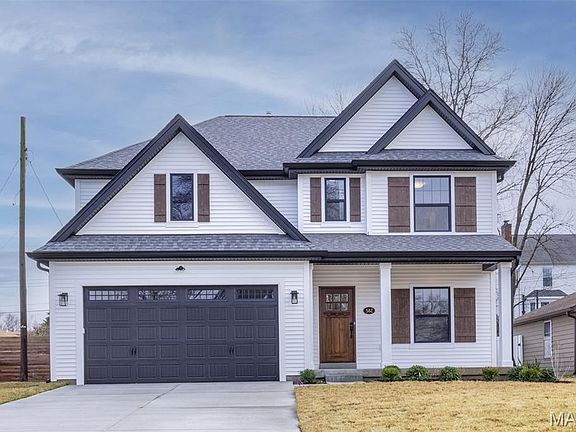2nd image of 582 Drury Ln