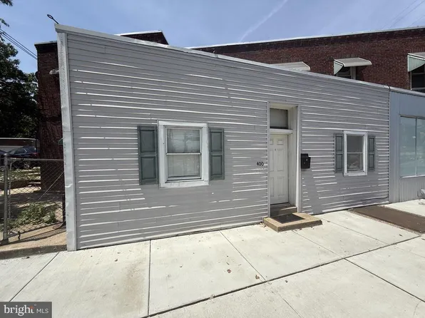 402 N Springfield Rd, Clifton Heights, PA 19018