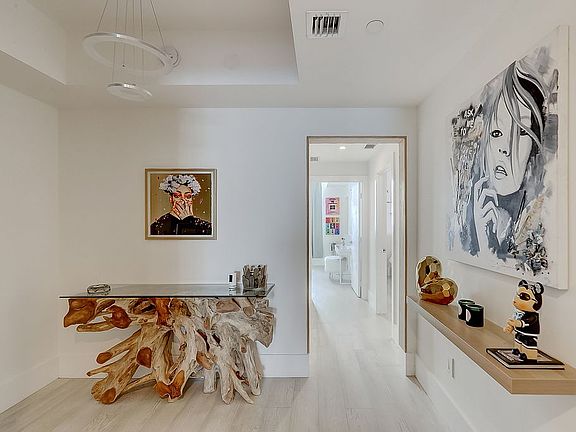 5th image of 3330 NE 190th St APT 1410