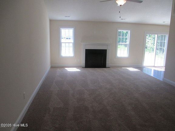 2nd image of 813 Fort Sumter Way
