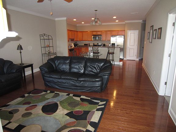 3rd image of 1463 Remington Grove Ln