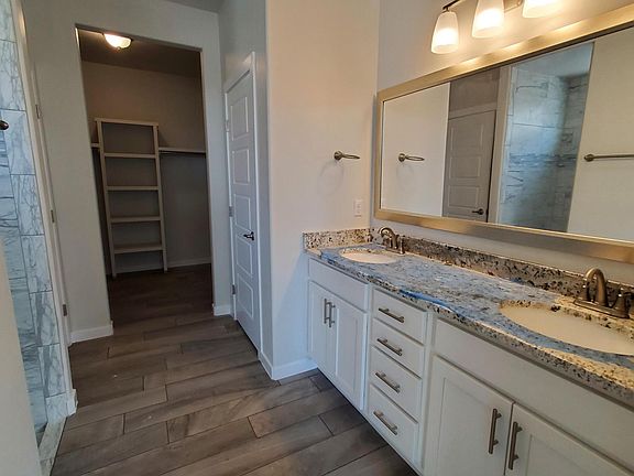 5th image of 2950 Chante Ct