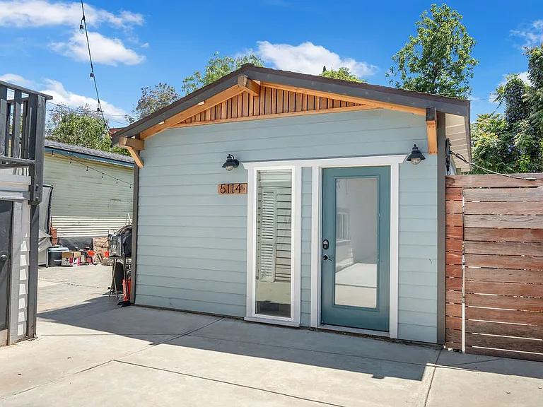 5114 Miriam St — Photo 2
