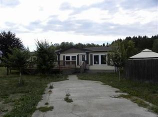 1901 Honeysuckle Ln, Centralia, WA 98531