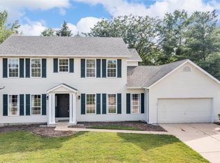 933 Wolfrum Glen Ct, Saint Peters, MO 63304