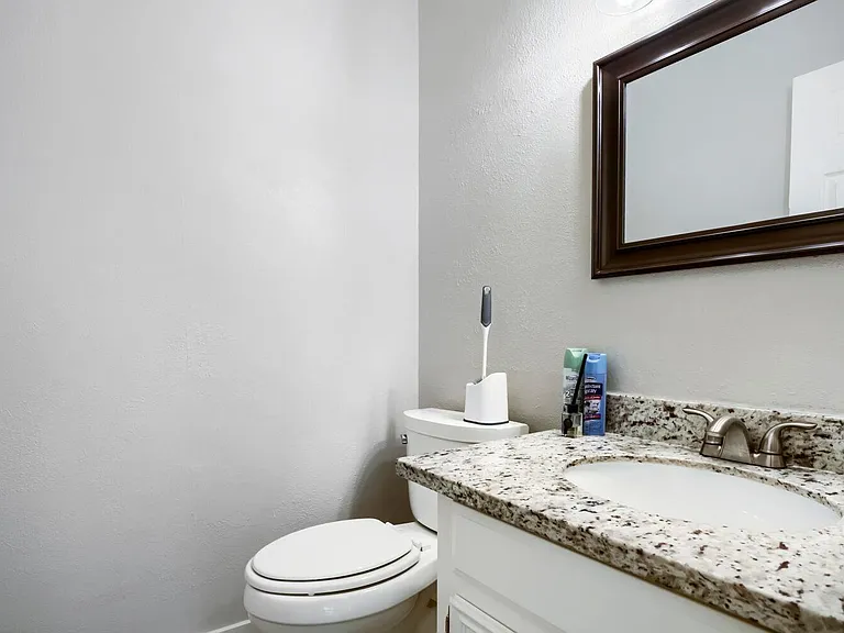 3734 Blue Lake Dr — Photo 25