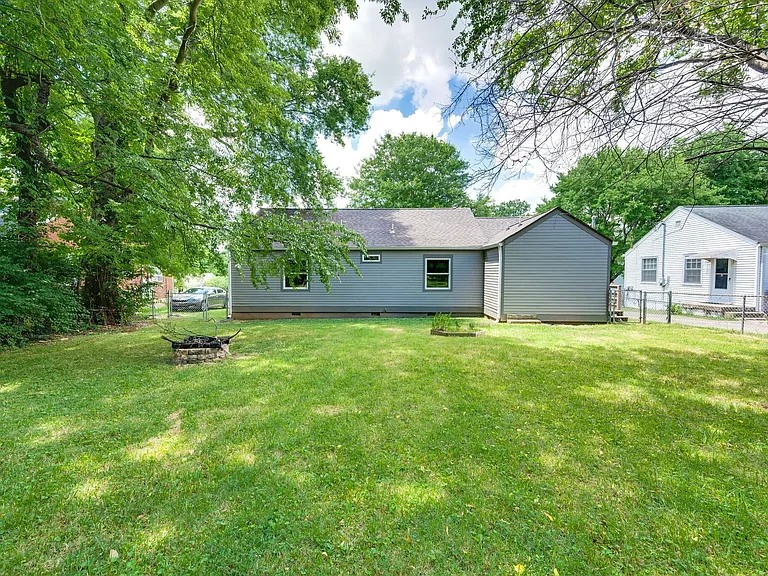 1421 Janie Ave — Photo 29
