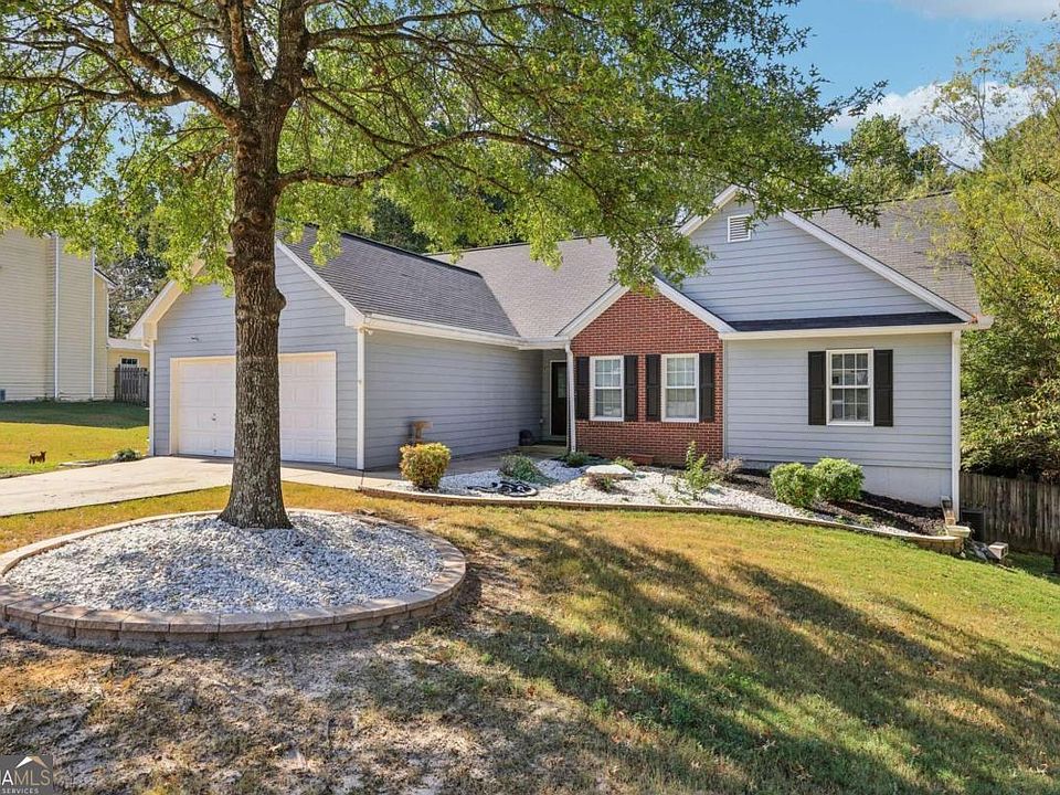 1st image of 320 Pebblestone Dr