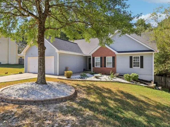 320 Pebblestone Dr, Loganville, GA 30052