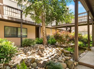 863 Woodside Ln E Unit 9, Sacramento, CA 95825