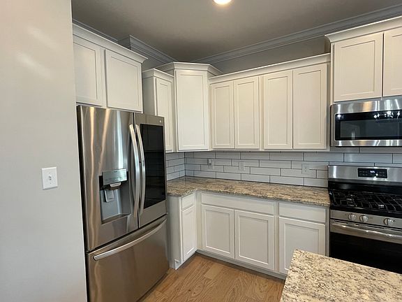 5th image of 2214 Nora Mae Rd