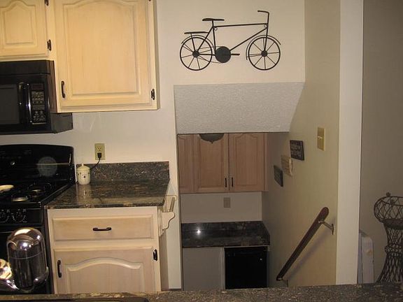 4th image of 2369 Bay Woods Ct