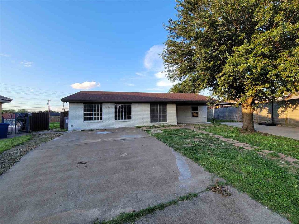1st image of 308 Richmond Ct