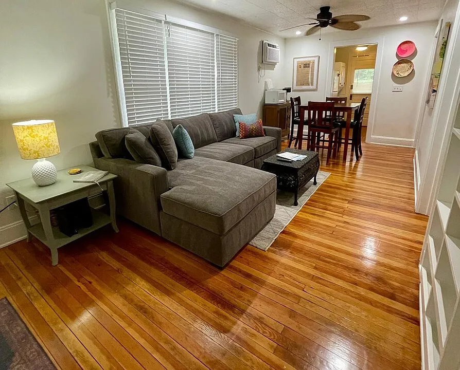 Delaware Ave
