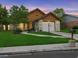3817 Hunters Gln, Schertz, TX 78108