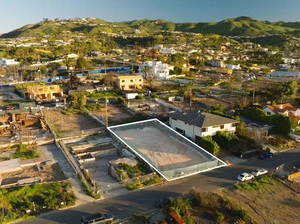 16841 Bollinger Dr, Pacific Palisades, CA 90272