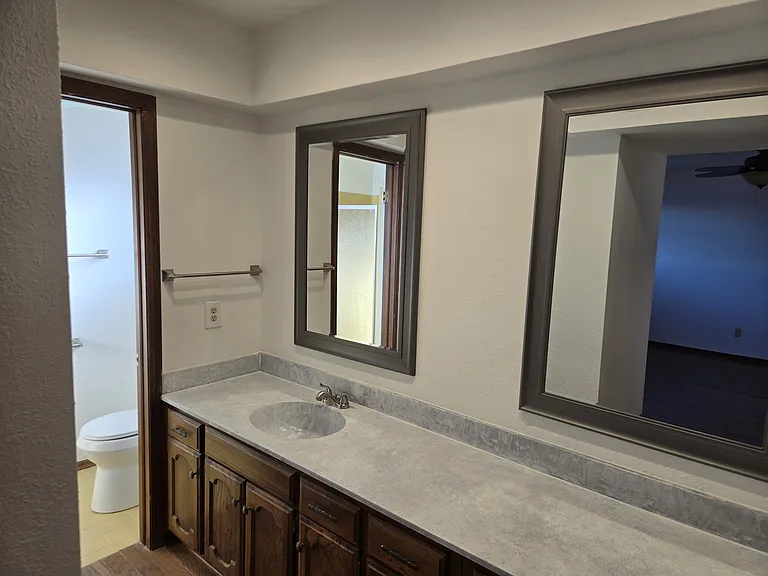 2212 S Whitbourne Pl — Photo 22