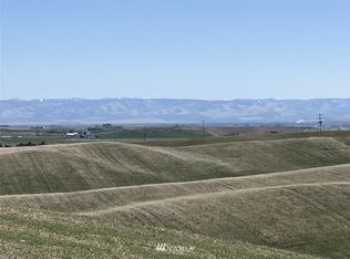 547 Sand Pit Rd, Touchet, WA 99360