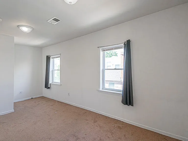 2100 St. Albans St — Photo 10