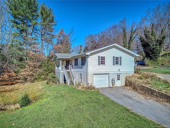 3rd image of 252 Georgia Ave