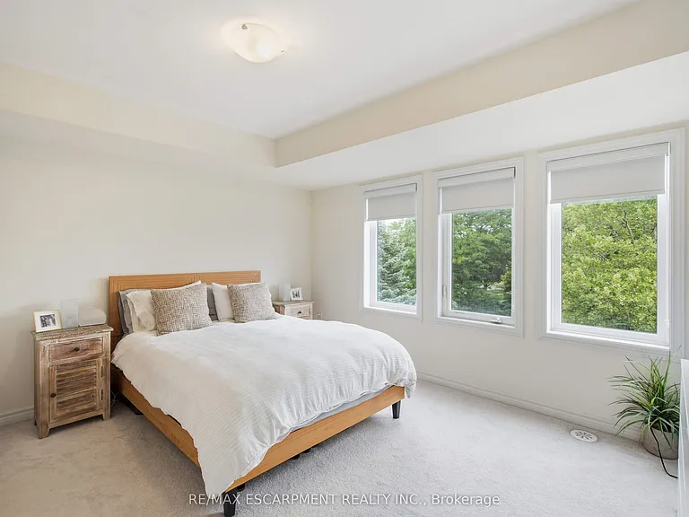 383 Dundas St E #49 — Photo 18