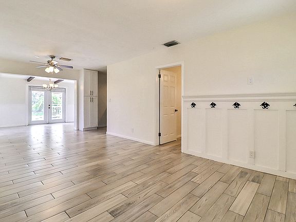 5th image of 337 Mid Pines Road
