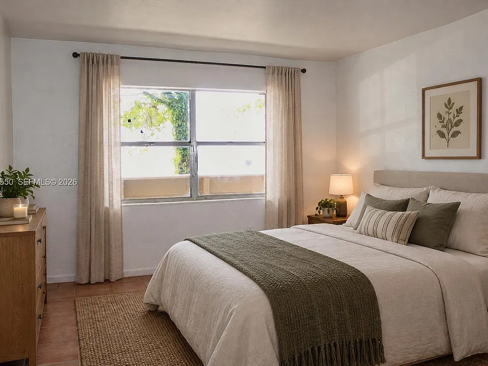 1205 Mariposa Ave #229