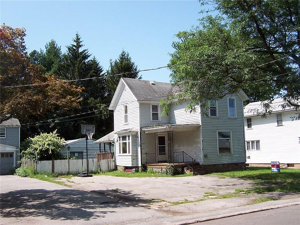 2nd image of 16 West St