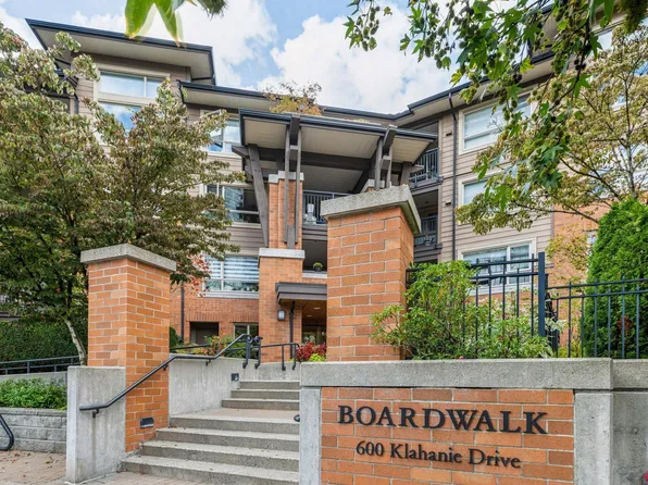 600 Klahanie Dr #212, Pt Moody, BC V3H 5L2