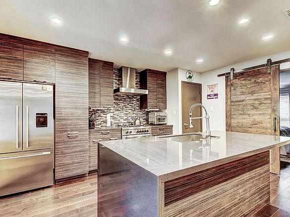2nd image of 1410 Hyde Park Blvd APT 102