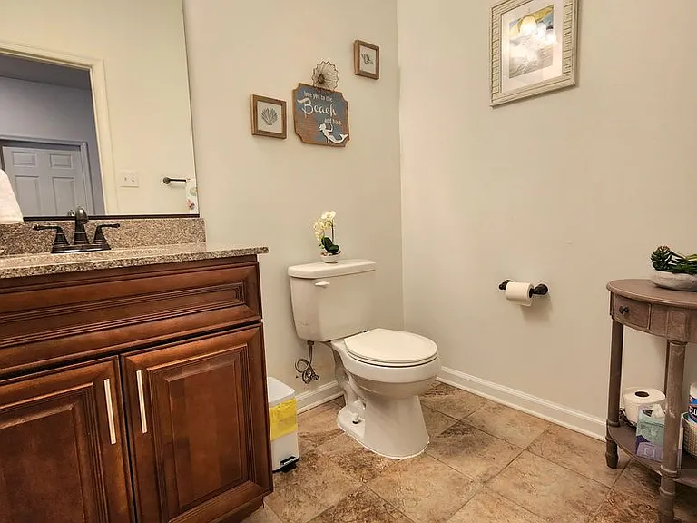 232 Woodview Ave — Photo 10