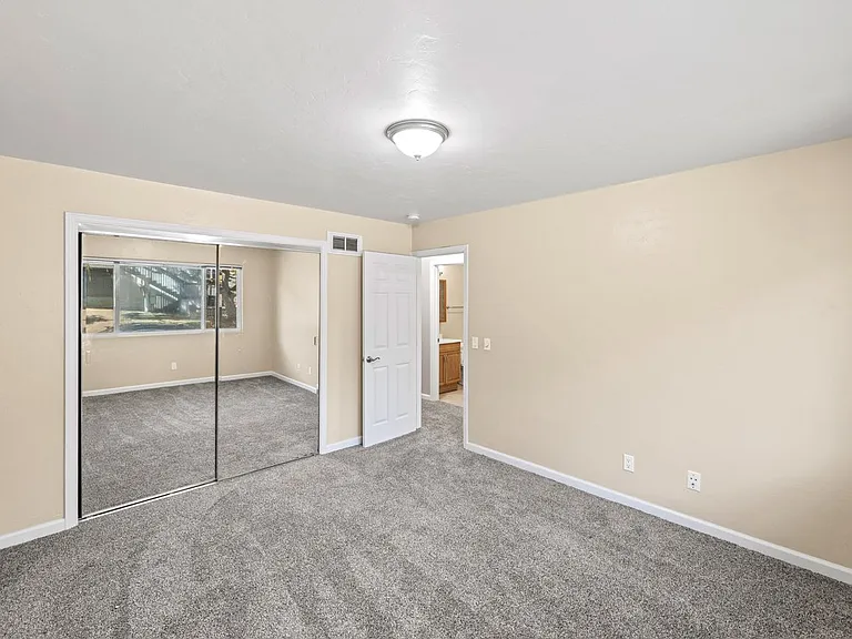 The Garden Apartments — Photo 8