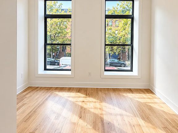 4th image of 408 Madison St APT 4