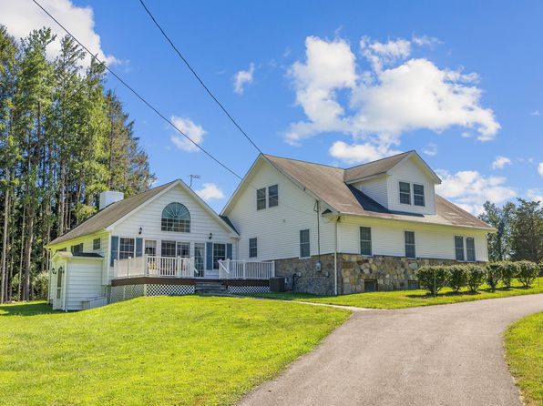 2 Spring Brook Ln