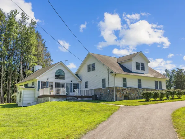 2 Spring Brook Ln, Glen Gardner, NJ 08826