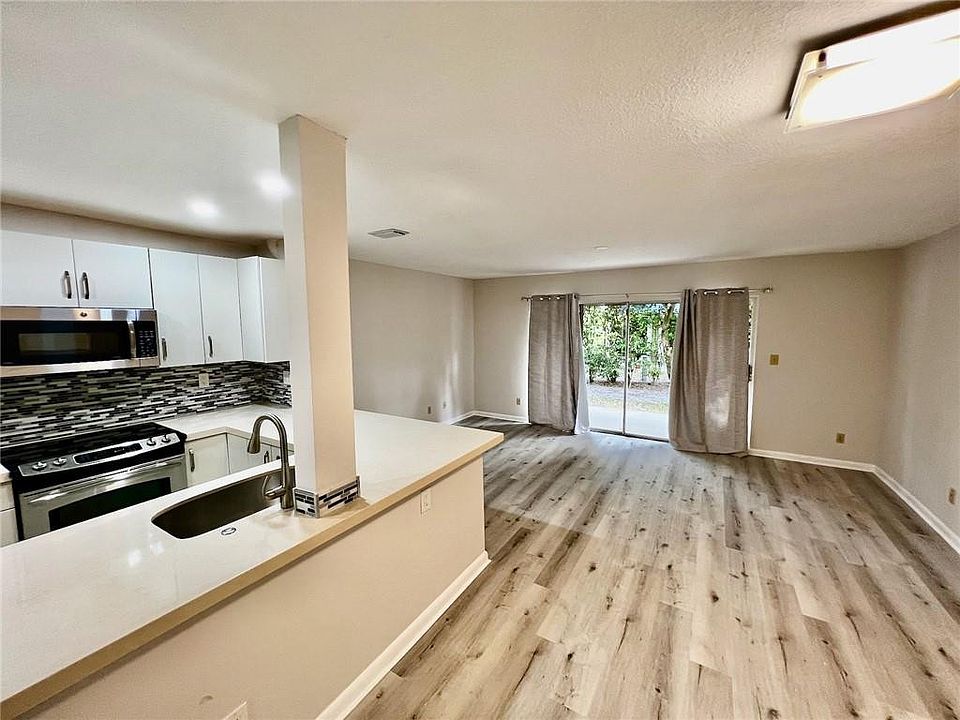 1st image of 21420 Tudor Dr