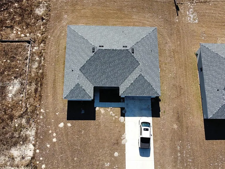 404 Marion Oaks Trl — Photo 2