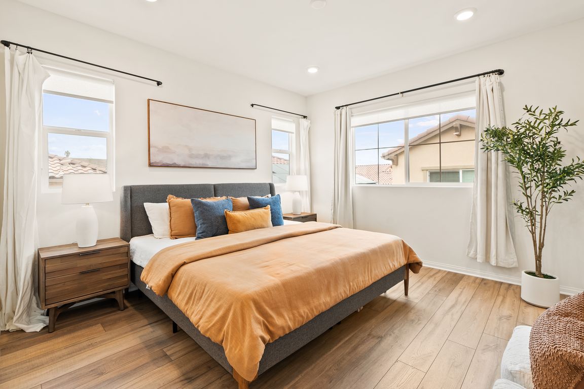 next background image