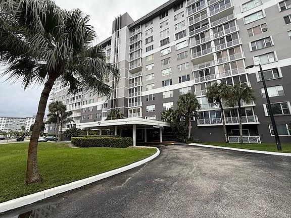 2nd image of 3850 Washington Street #703
