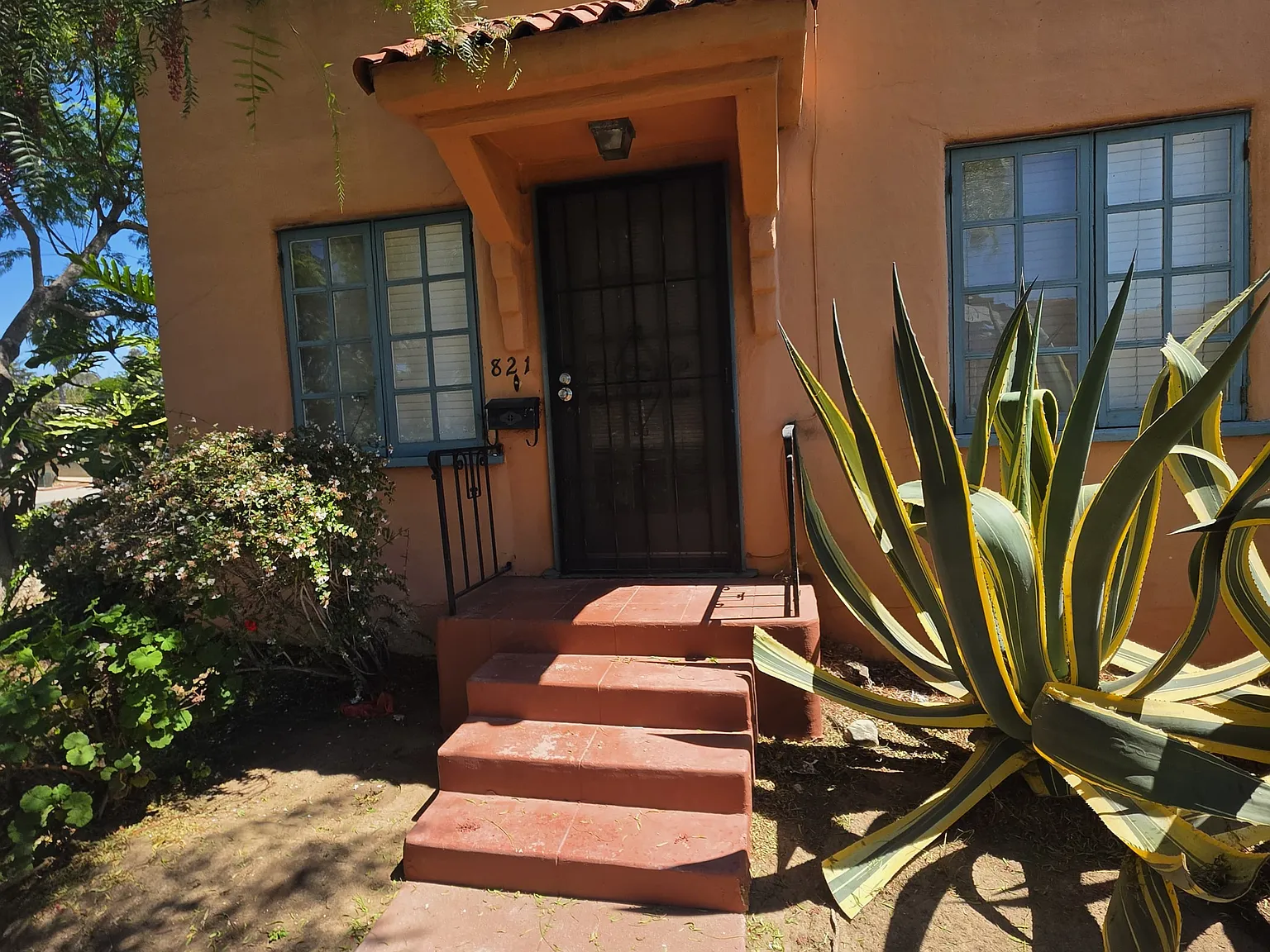 2 bed, $2,650 — Photo 1